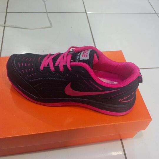 SEPATU NIKE AIR MAX GRADE ORI BERKUALITAS DENGAN HARGA BISA DIATUR LAH