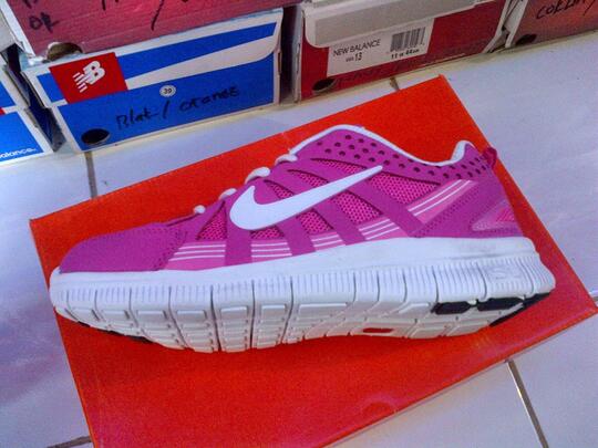 SEPATU NIKE AIR MAX GRADE ORI BERKUALITAS DENGAN HARGA BISA DIATUR LAH