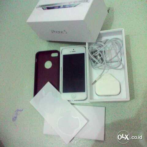 Dijual cepat : iPhone 5 16Gb White