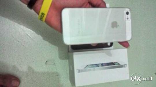 Dijual cepat : iPhone 5 16Gb White