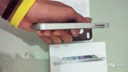 Dijual cepat : iPhone 5 16Gb White