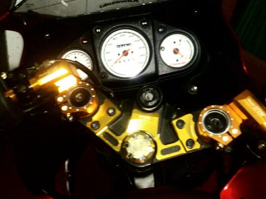 FOR SALE NINJA 250 THN 2011 BLN 7 GREESSS!!!!!!