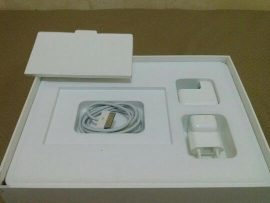 DIJUAL IPAD 2 16 GB WIFI ONLY MURAH