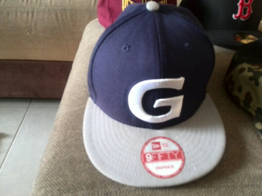 Terjual Snapback Undefeated. New Era 