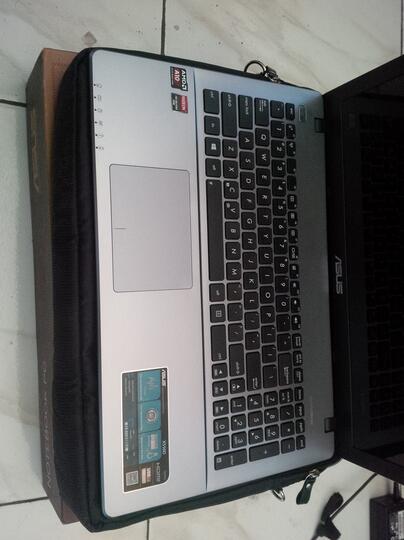 ASUS X550D AMD A10 5570M-4GB- 1TB- VGA ATI 8670M 2GB - FULLSET =SOLO