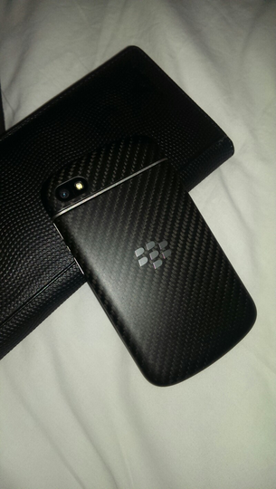 wts blackberry bb Q10 hitam mulus batangan murah nego