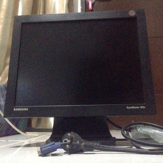 samsung syncmaster 153v