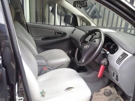 FS. INNOVA E 2.0 MT Hitam 2008