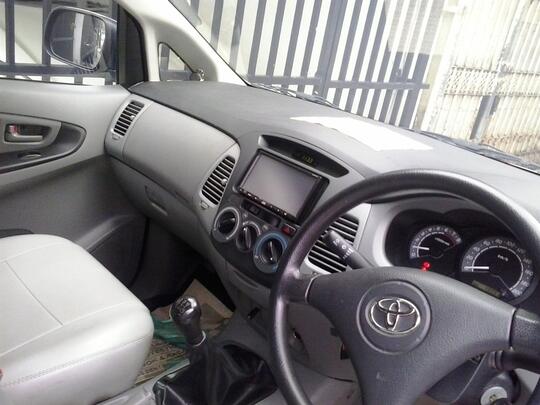 FS. INNOVA E 2.0 MT Hitam 2008