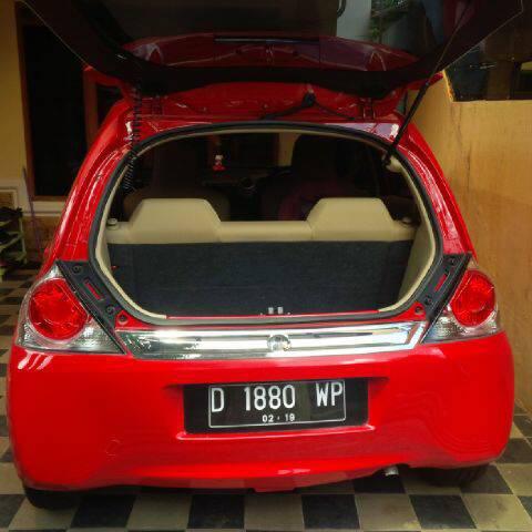 WTS Honda Brio E 1.2 Matic A/T AT merah 2014 awal mulus kilometer rendah Bandung bdg