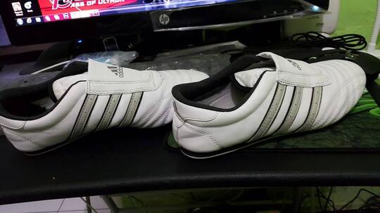 WTS Sepatu Taekwondo Adidas Original