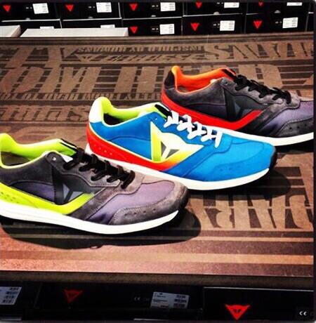 vl court suede ladies trainers