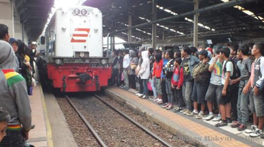 Budaya “Ngertakne” Menyambut Rantauers Yang Baru Pulang Dari Perantauan