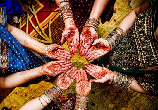 SERBA SERBI TRADISI 'HENNA NIGHT' ALA WARGA KETURUNAN ARAB