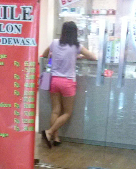 Panas-panas Gini lihat yang Seger-Seger deh.... (ini di Bandung lho)