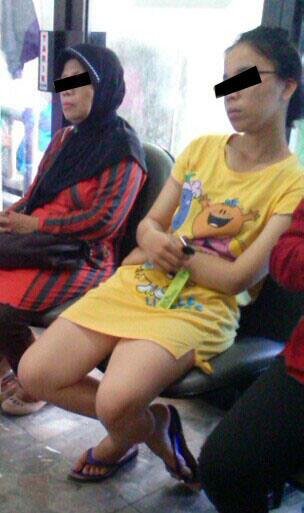Panas-panas Gini lihat yang Seger-Seger deh.... (ini di Bandung lho)