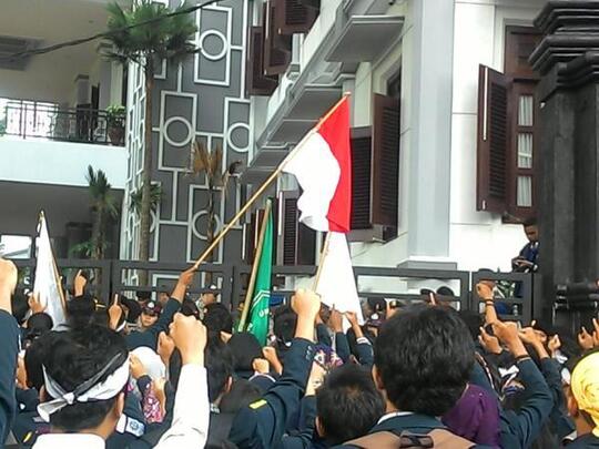 Teriakan Revormasi: #GULINGKANJOKOWI