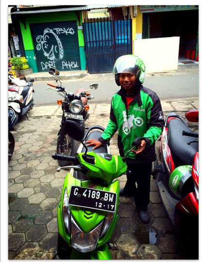 Review Gojek... Bukan Sekedar Ojek Biasa!! Keren!!