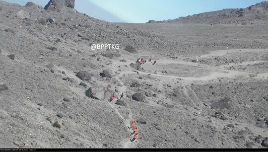 Mahasiswa Atmaja Pendaki Merapi Dilaporkan Terjatuh ke Jurang Kawah
