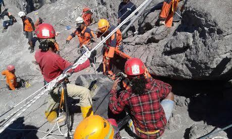 Mahasiswa Atmaja Pendaki Merapi Dilaporkan Terjatuh ke Jurang Kawah