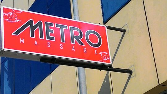 METRO MASSAGE Kelapa Gading