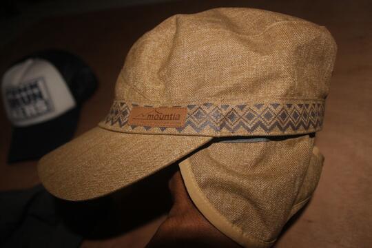 light tan hat