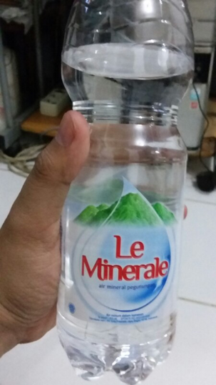 87+ Gambar Air Le Minerale Terbaik 87+ Gambar Air Le Minerale Terbaik