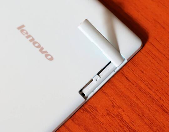 Review Lenovo Tab 2 A7-30: Tablet Android 1 Jutaan dengan Desain Warna-warni
