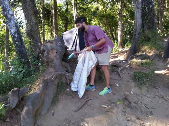 Ini Dia Aksi Bule Membersihkan Sampah Di Gunung Rinjani