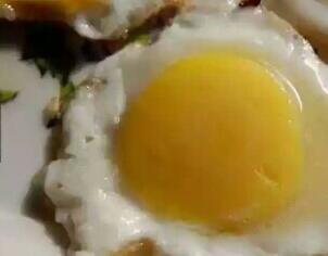 7 Telur Goreng Dari 1 Biji Telur?! Cara Membuatnya Ini Akan Membuatmu Kagum :)