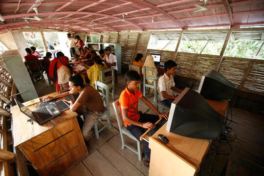10 SEKOLAH PALING TIDAK LAZIM DI DUNIA
