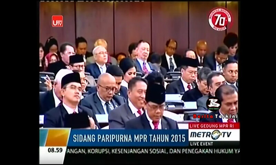Doa PEDAS di Sidang Paripurna MPR 2015 DITERTAWAI Anggota Dewan