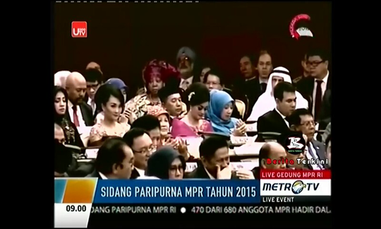 Doa PEDAS di Sidang Paripurna MPR 2015 DITERTAWAI Anggota Dewan