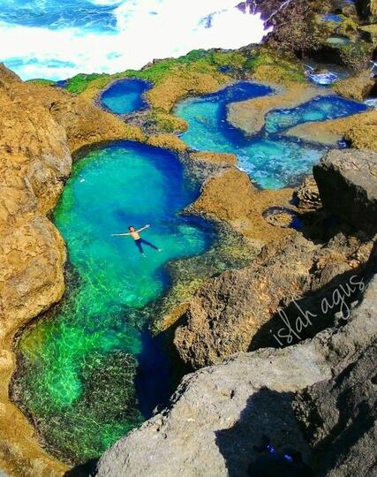 Surga di Tulungagung, Foto Pantai Kedung Tumpang Bikin Melongo