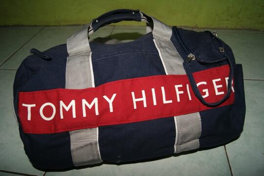 tommy hilfiger travel bag price