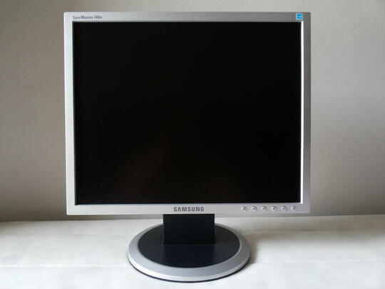 Terjual LCD Monitor 17\