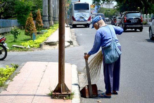 Tanpa Kita Sadari Jasa Orang-Orang Ini Membantu Meringankan Kehidupan Kita