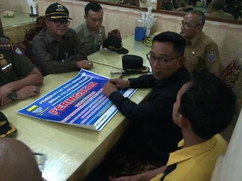 Ridwan Kamil Segel RM Padang Beromzet Rp 10 juta Per Hari