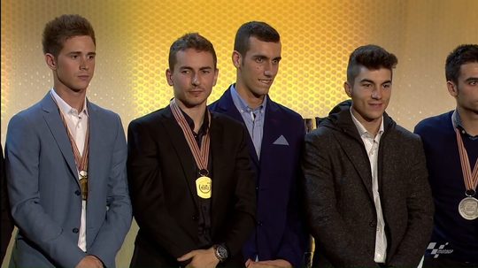 HOT NEWS! Akhir Drama MotoGP15 : Jorge Lorenzo Resmi Jadi Juara Dunia MotoGP 2015!