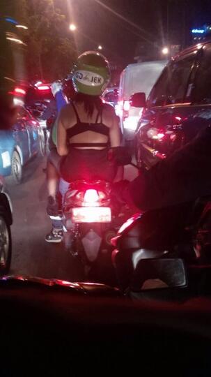 Mata ane yg sakit, apa tuh orang yg sakit yak
