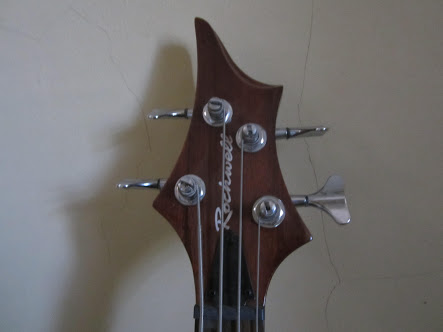 Gitar Bass Rockwell B2B like new!!!! MURAH...