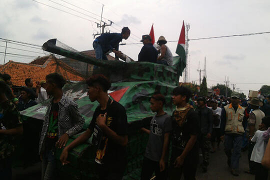 Warga Cirebon Menolak #CirebonKotaTilang Membalas dengan Meme Positif