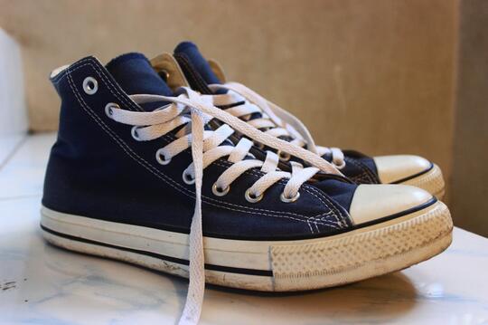 navy monochrome converse