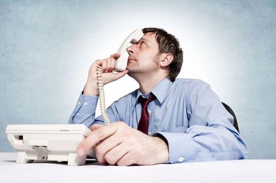 Gak Tau Kenapa, Rasanya Males Banget Nerima Telepon Dari 8 Orang Ini