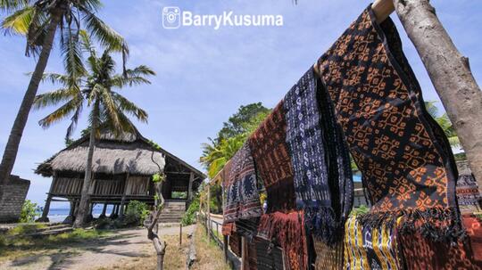 Desa Sikka & Gereja Tua 170 tahun di Maumere flores.