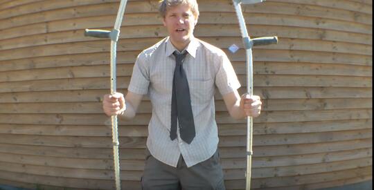 Colin Furze: Tidak Lulus Sekolah, Tapi Memiliki Beberapa Rekor Dunia.