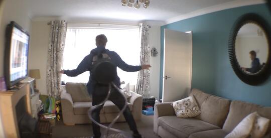Colin Furze: Tidak Lulus Sekolah, Tapi Memiliki Beberapa Rekor Dunia.