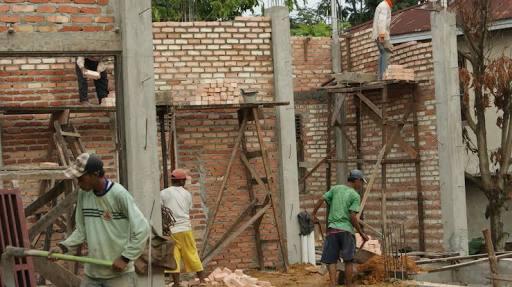 Perbedaan Besar Kuli Bangunan Indonesia Dengan Luar Negri