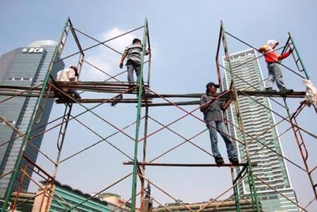Perbedaan Besar Kuli Bangunan Indonesia Dengan Luar Negri