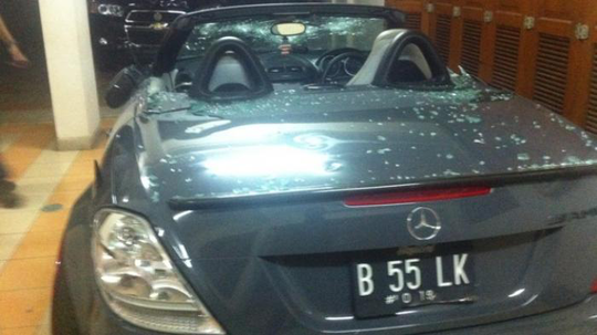 Dua Anak Mantan Menteri Ribut, Tabrak Mobil Artis dan Putra Mendagri